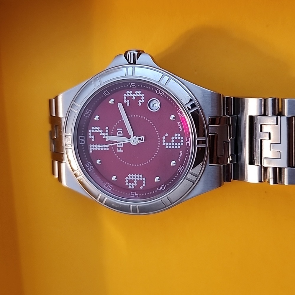 Brand New Fendi watch High Speed 4600M - Picture 2 of 13
